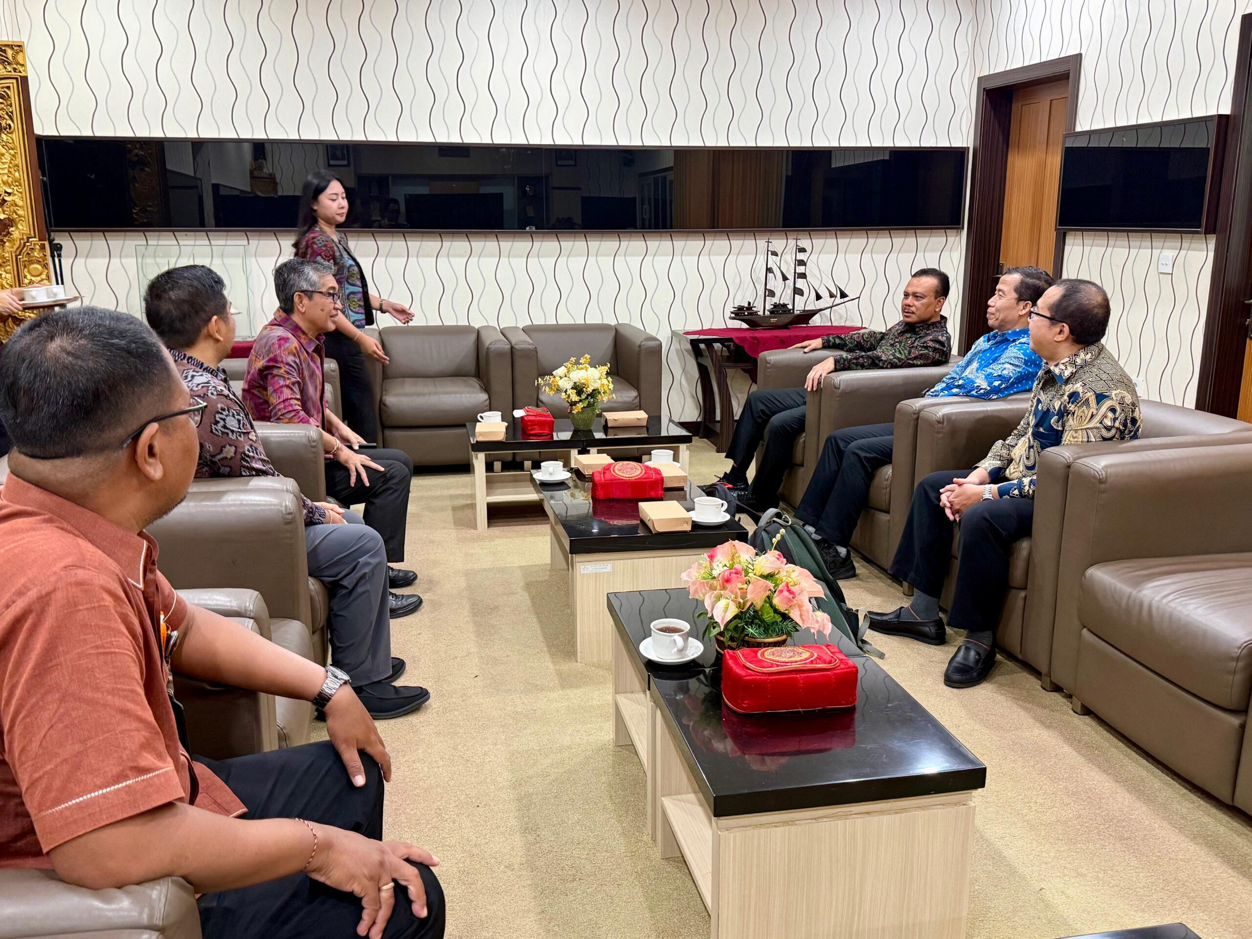 e3786add-6684-4aa0-a0c5-b1e9a03fef13